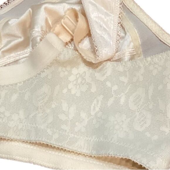 Playtex Women's 18 Hour Comfort-Strap Wireless Bra, Full-Coverage #4693 - Picture 6 of 11